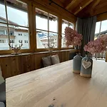 公寓 Lorenzoni, Cafe Konditorei Helmut Lorenzoni