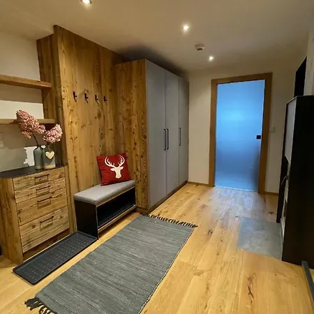Apartament Lorenzoni, Cafe Konditorei Helmut Lorenzoni *