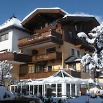 Lorenzoni, Cafe Konditorei Helmut Lorenzoni 티롤 키르흐베르크
