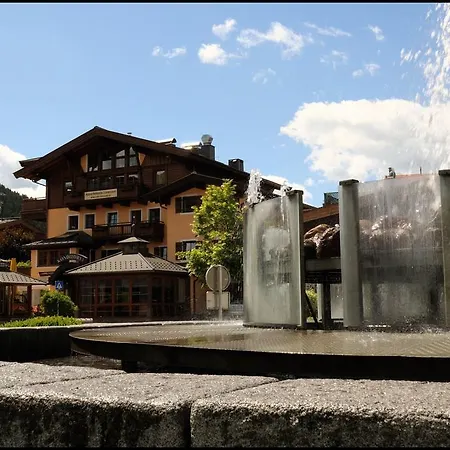 Apartman Lorenzoni, Cafe Konditorei Helmut Lorenzoni *