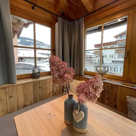 Apartman Lorenzoni, Cafe Konditorei Helmut Lorenzoni Kirchberg in Tirol
