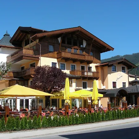 Apartman Lorenzoni, Cafe Konditorei Helmut Lorenzoni *